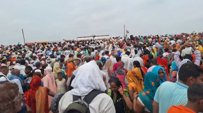 ভারতে ধর্মীয় অনুষ্ঠানে পদচাপায় নিহত ৮৭