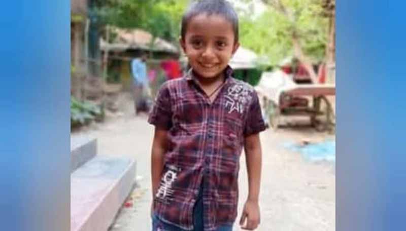 ভোলায় মাদ্রাসার ছাদ থেকে পড়ে ছাত্রের মৃত্যু