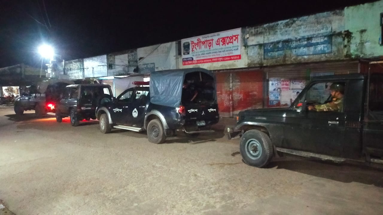 কালিয়ায় সেনাবাহিনীর টহল ও অভিযান: জনমনে স্বস্তি!