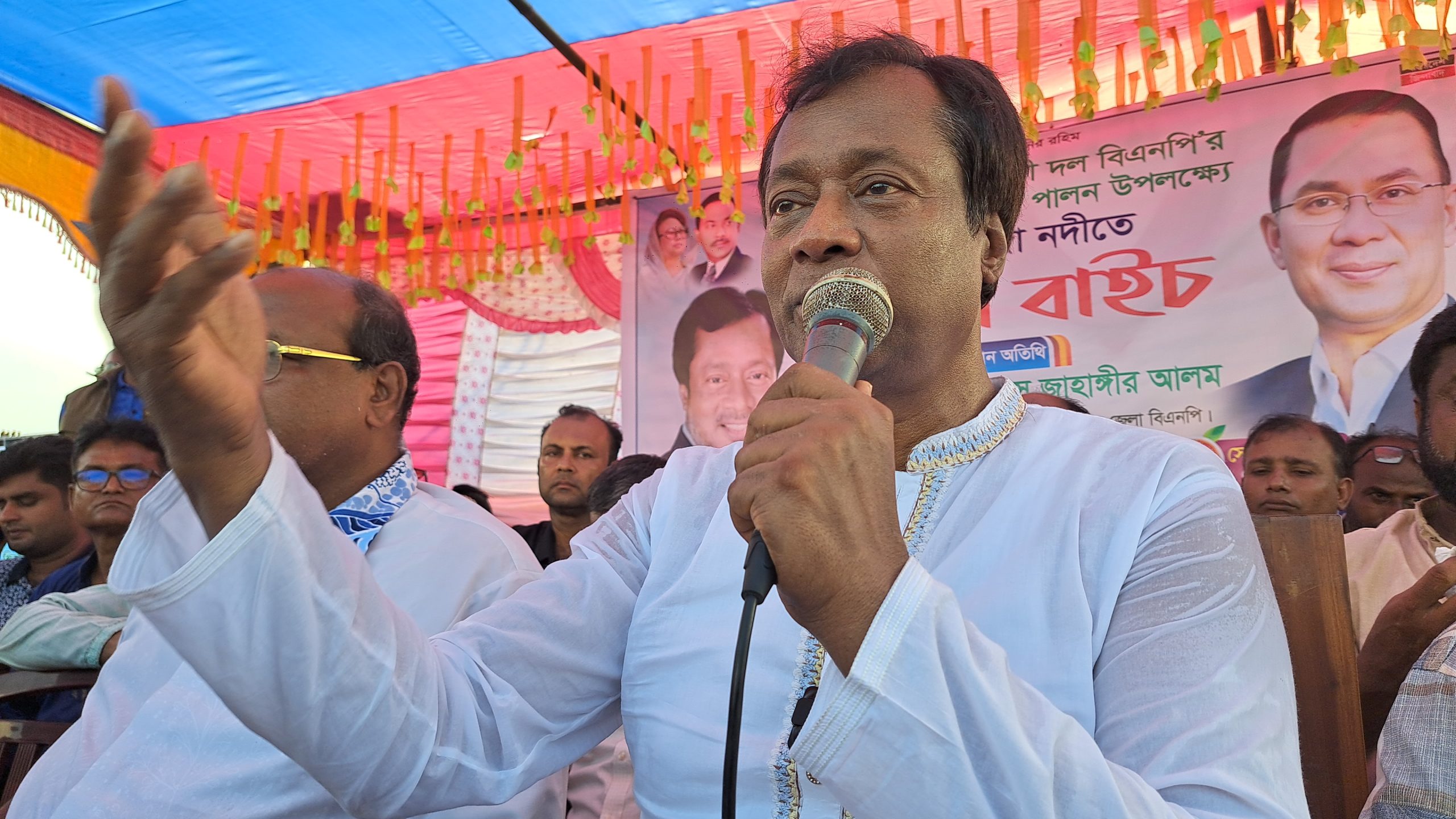কালিয়ায় বিএনপির ৪৭ তম প্রতিষ্ঠা বার্ষিকী উপলক্ষে নৌকা বাইচ অনুষ্ঠিত